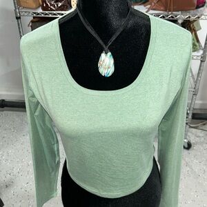 VIOOH Crop top. (1074)